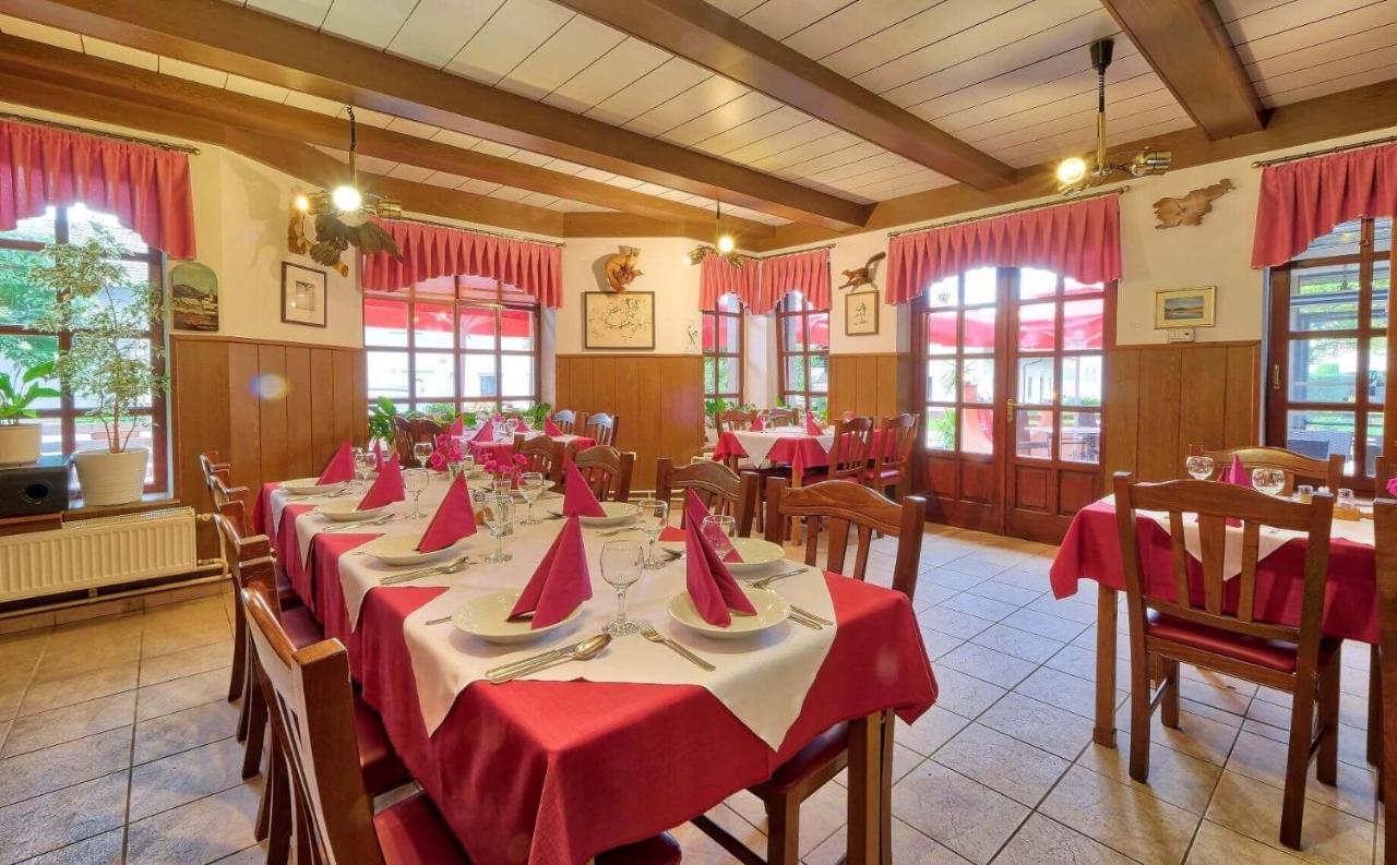 诺瓦沃什 Prenocisca Miklavcic酒店 外观 照片